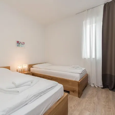 Apartment Petar's Dream 2 *